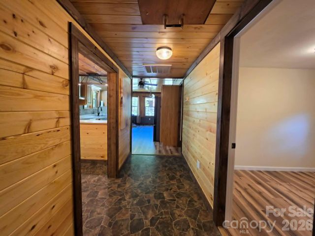 92 Buchanan Drive, Bakersville, NC 28705