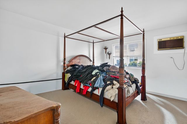 7218 W Wrightwood Avenue 111, Elmwood Park, IL 60707