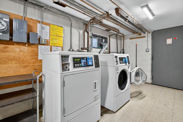 7218 W Wrightwood Avenue 111, Elmwood Park, IL 60707