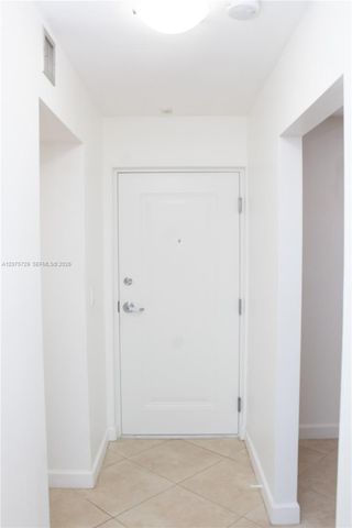 7860 Camino Real L-406, Miami, FL 33143