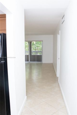 7860 Camino Real L-406, Miami, FL 33143