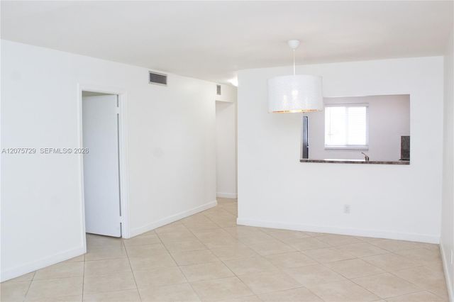 7860 Camino Real L-406, Miami, FL 33143