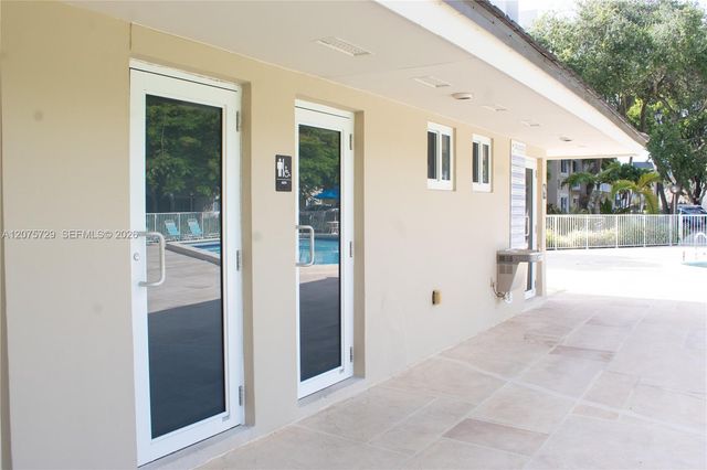 7860 Camino Real L-406, Miami, FL 33143
