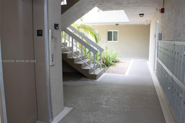 7860 Camino Real L-406, Miami, FL 33143