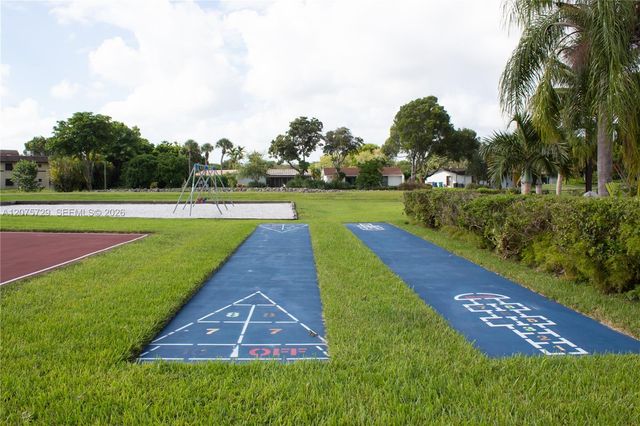 7860 Camino Real L-406, Miami, FL 33143