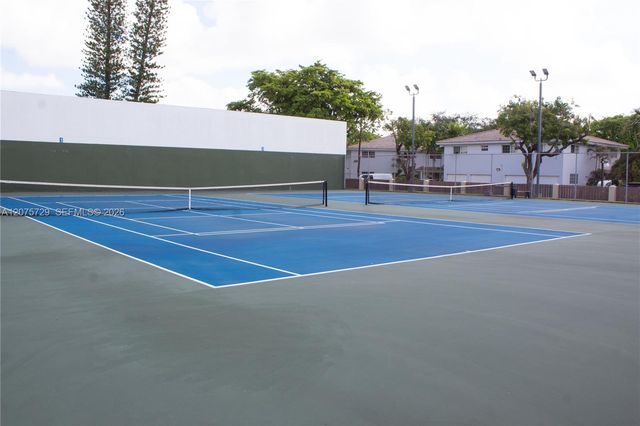 7860 Camino Real L-406, Miami, FL 33143