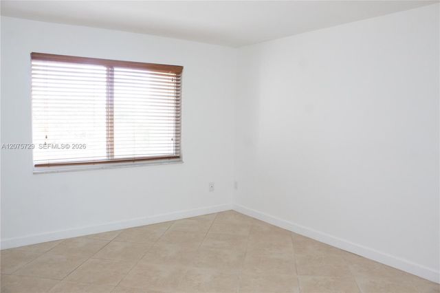 7860 Camino Real L-406, Miami, FL 33143