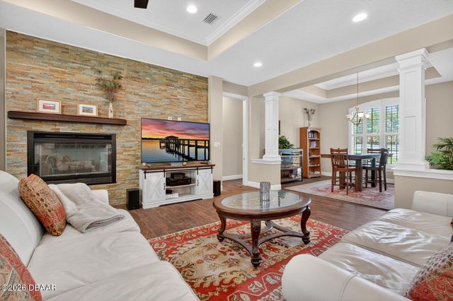 1806 Glenwood Oaks Lane, Deland, FL 32720