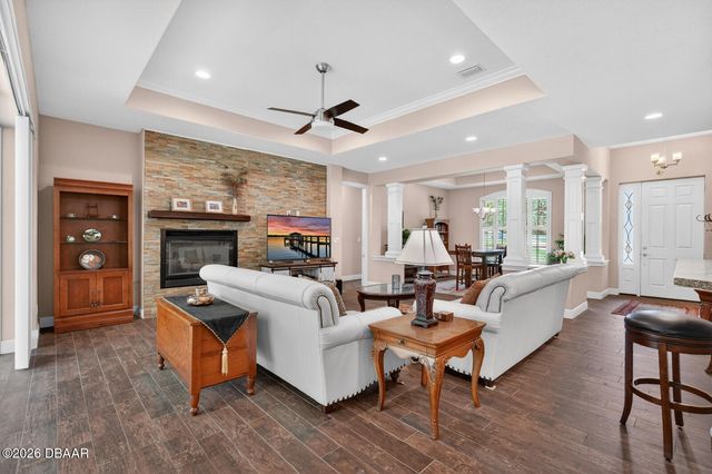1806 Glenwood Oaks Lane, Deland, FL 32720