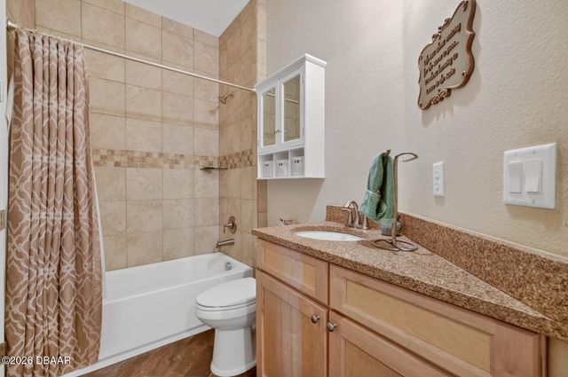 1806 Glenwood Oaks Lane, Deland, FL 32720