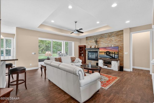 1806 Glenwood Oaks Lane, Deland, FL 32720