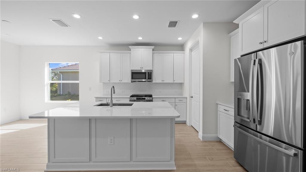 2968 Heritage Pines DR, FORT MYERS, FL 33905 — photo 4