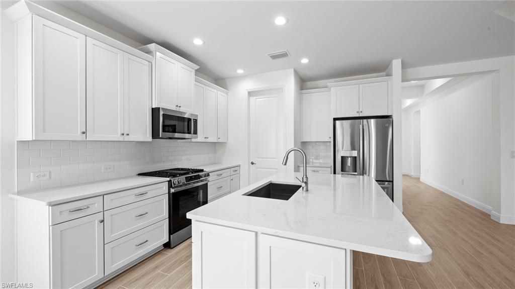2968 Heritage Pines DR, FORT MYERS, FL 33905 — photo 5