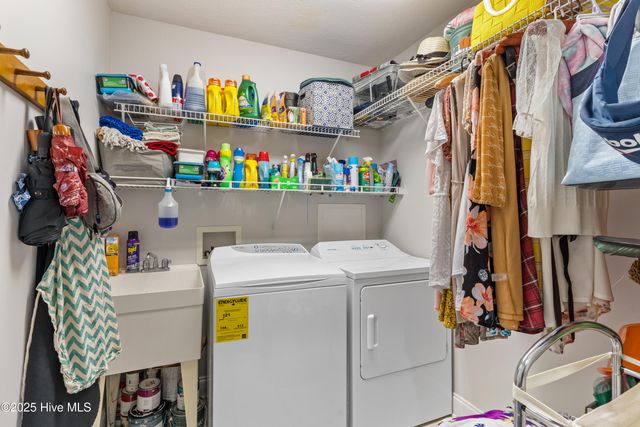 512 Medcalf Drive SW, Sunset Beach, NC 28468