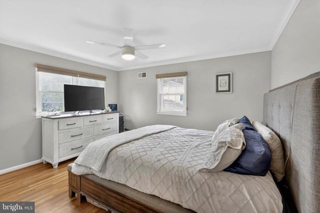 6803 JACKIE DENEESE CT, Springfield, VA 22152