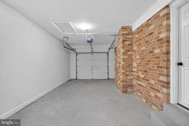 6803 JACKIE DENEESE CT, Springfield, VA 22152