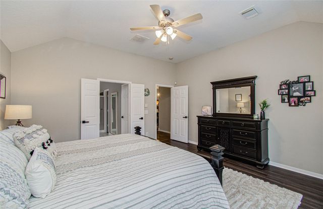 19623 Chestnut Brook Court, Houston, TX 77084