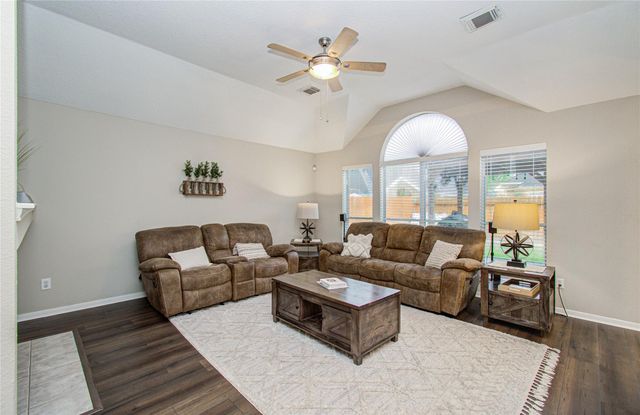 19623 Chestnut Brook Court, Houston, TX 77084