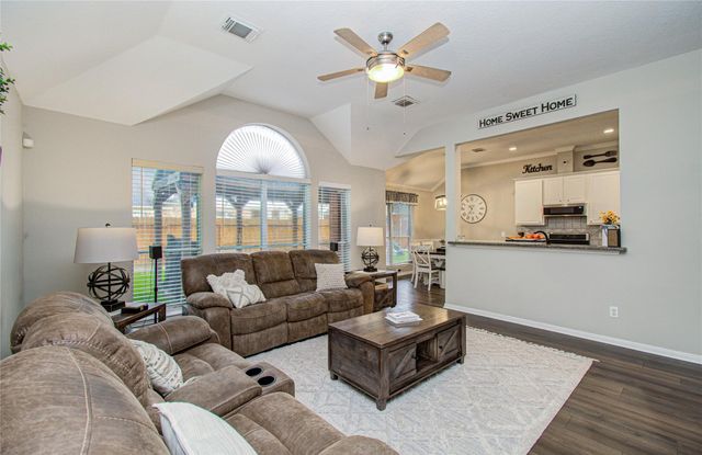 19623 Chestnut Brook Court, Houston, TX 77084