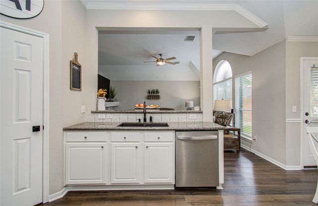 19623 Chestnut Brook Court, Houston, TX 77084