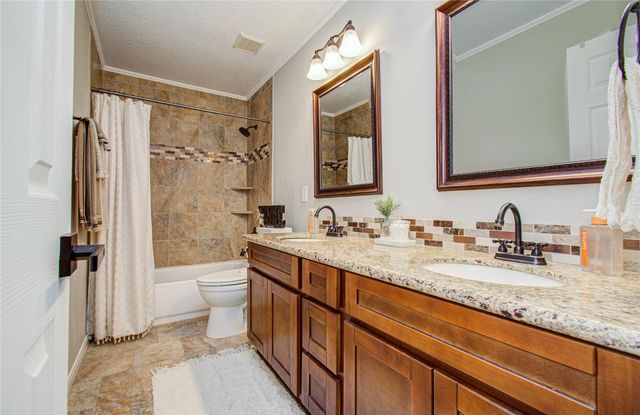 19623 Chestnut Brook Court, Houston, TX 77084