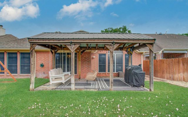 19623 Chestnut Brook Court, Houston, TX 77084