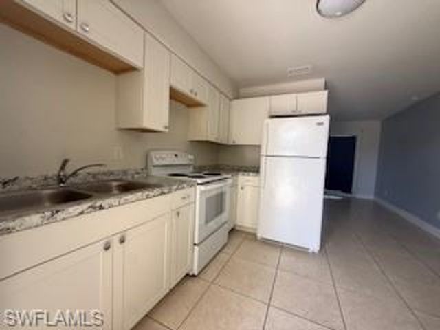 328 Tarpon DR 1, Cape Coral, FL 33904