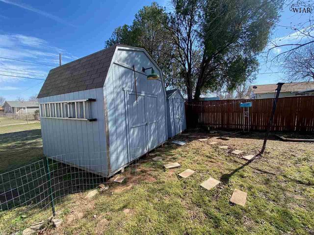 2711 LAWRENCE ROAD, Wichita Falls, TX 76309