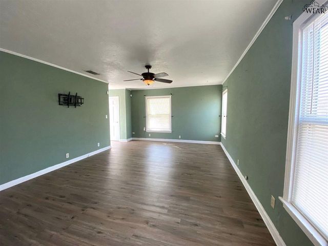 2711 LAWRENCE ROAD, Wichita Falls, TX 76309
