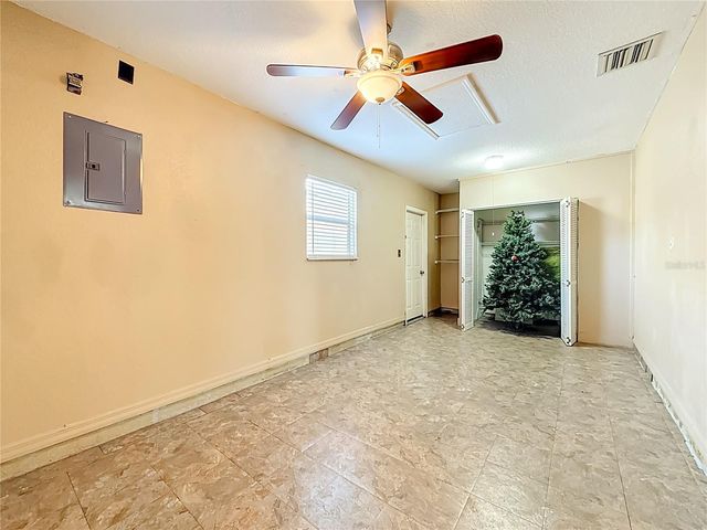 7322 54TH AVENUE N, St Petersburg, FL 33709