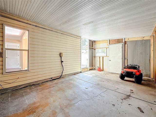 7322 54TH AVENUE N, St Petersburg, FL 33709