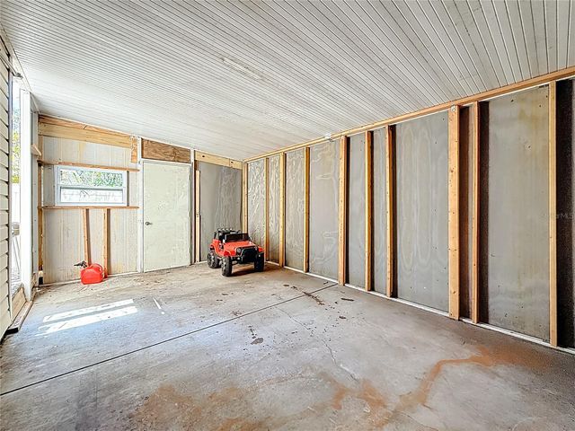 7322 54TH AVENUE N, St Petersburg, FL 33709