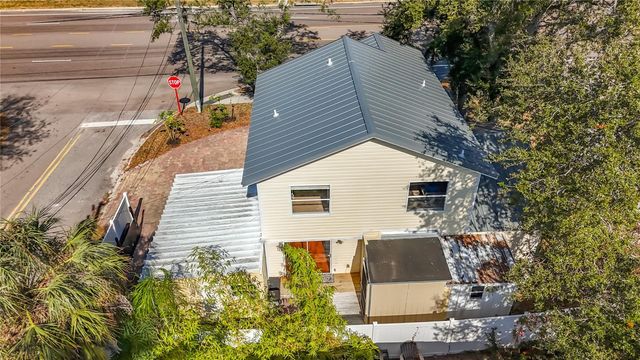 7322 54TH AVENUE N, St Petersburg, FL 33709