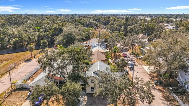 7322 54TH AVENUE N, St Petersburg, FL 33709