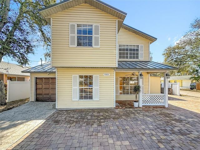 7322 54TH AVENUE N, St Petersburg, FL 33709