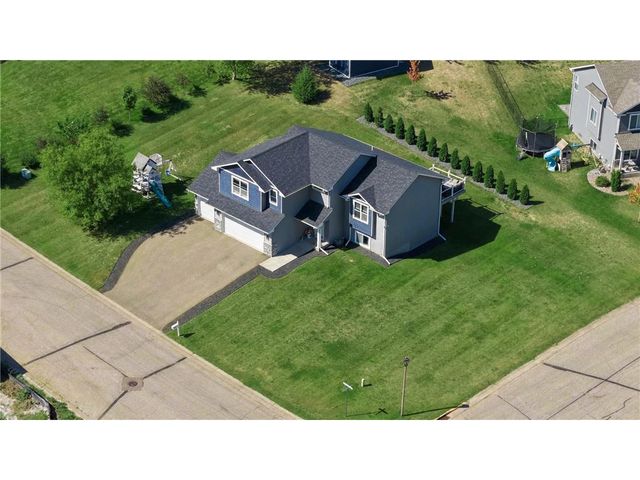 2060 Pleasant Drive, Prescott, WI 54021