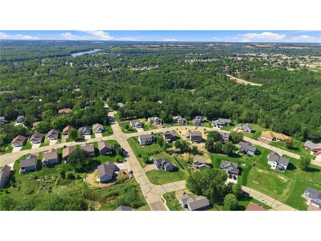 2060 Pleasant Drive, Prescott, WI 54021