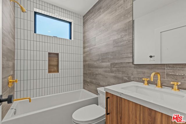 5540 Tova Road, Sherman Oaks, CA 91411