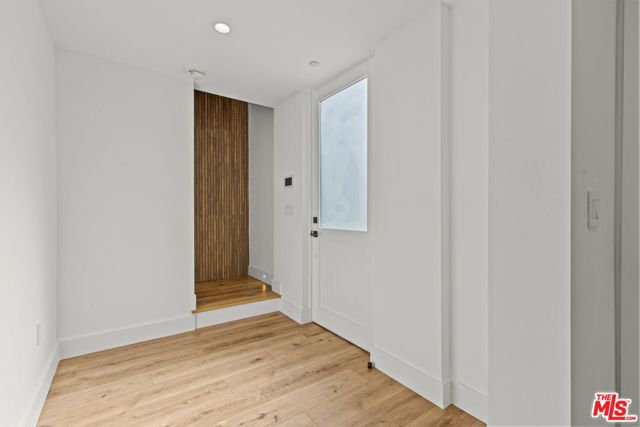 5540 Tova Road, Sherman Oaks, CA 91411
