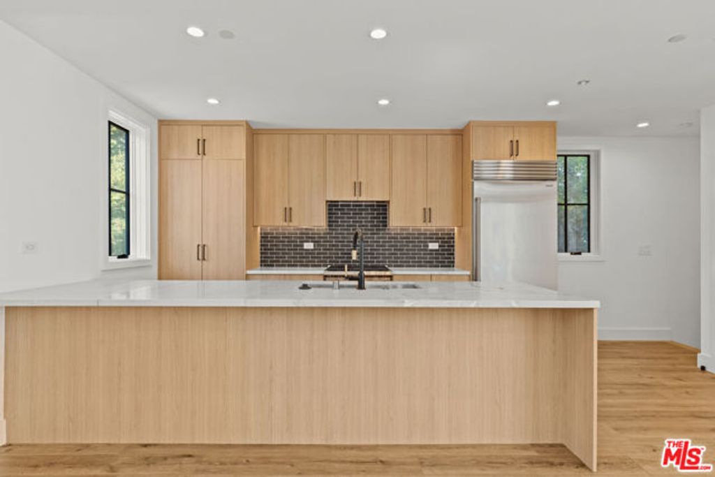 5540 Tova Road, Sherman Oaks, CA 91411