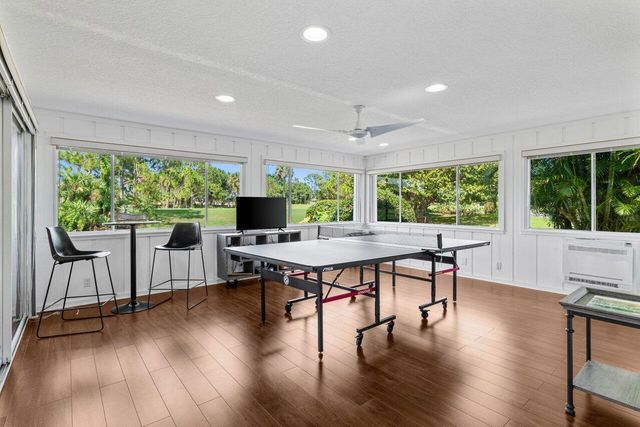 6689 Eastpointe Pines Street, Palm Beach Gardens, FL 33418
