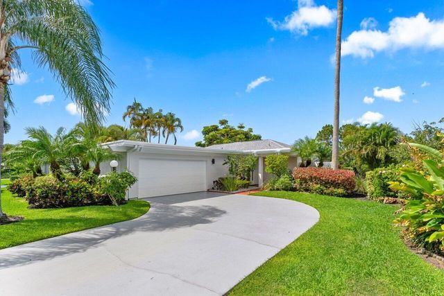 6689 Eastpointe Pines Street, Palm Beach Gardens, FL 33418