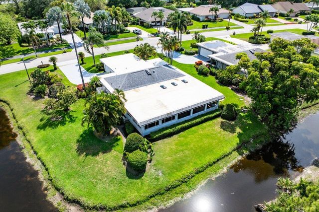 6689 Eastpointe Pines Street, Palm Beach Gardens, FL 33418