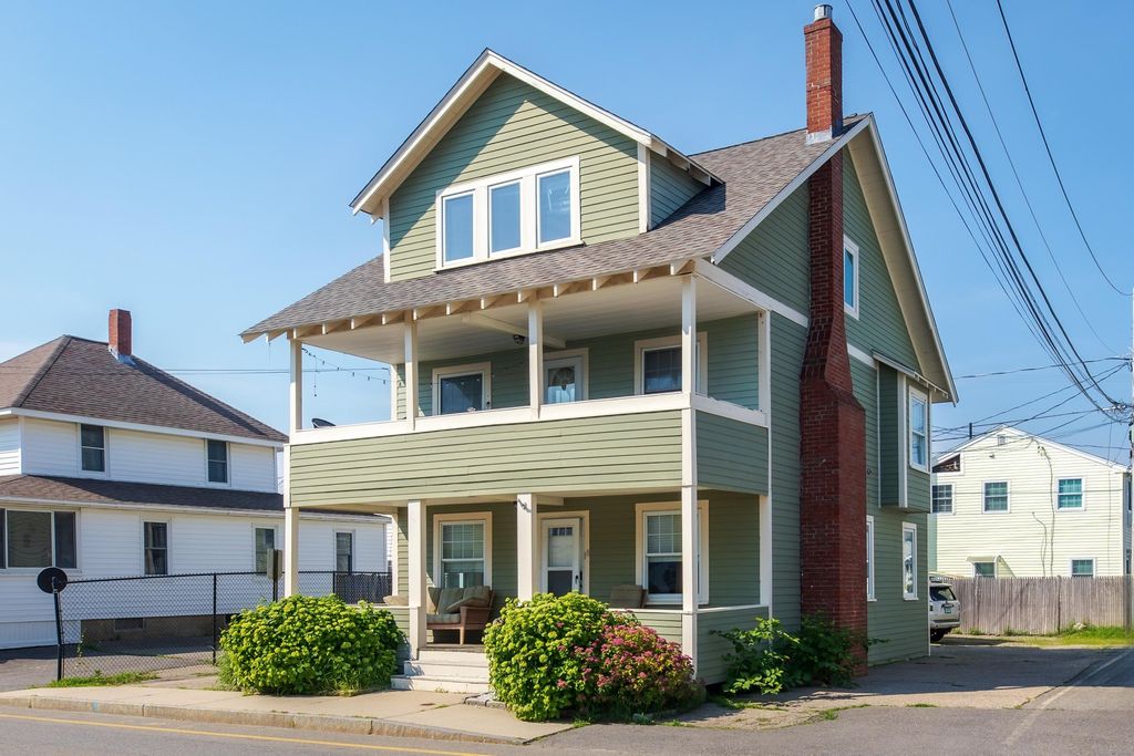 Image 1 of property listing at 18 Highland Avenue, Hampton, NH 03842