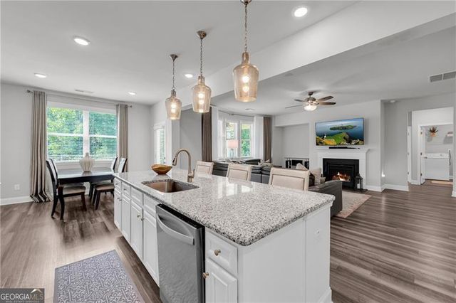 3300 Deaton Trail, Buford, GA 30519