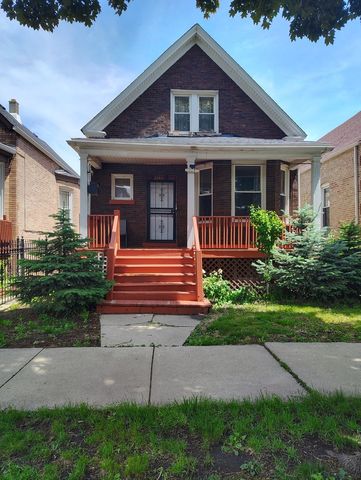 2243 N Kedvale Avenue, Chicago, IL 60639