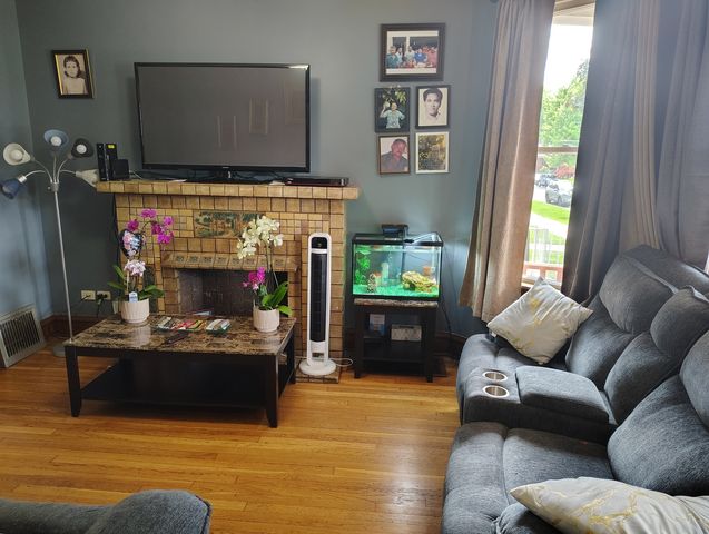 2243 N Kedvale Avenue, Chicago, IL 60639