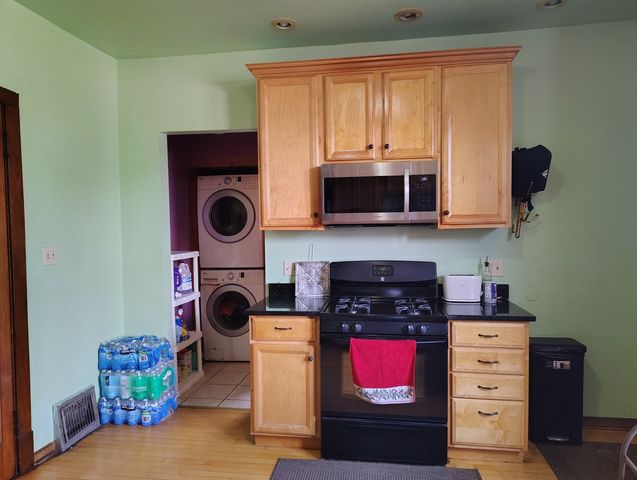 2243 N Kedvale Avenue, Chicago, IL 60639