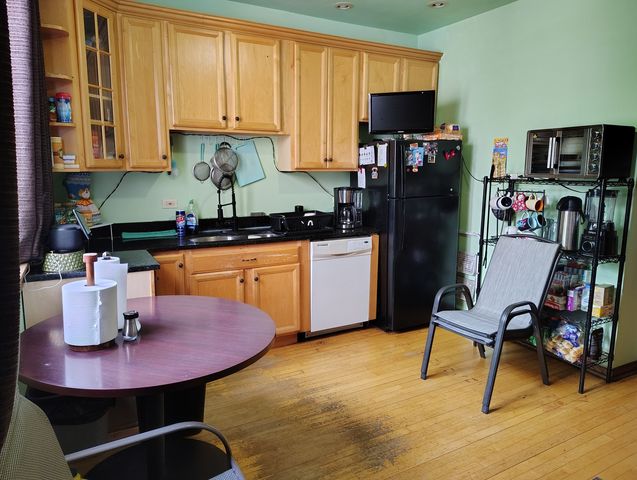 2243 N Kedvale Avenue, Chicago, IL 60639