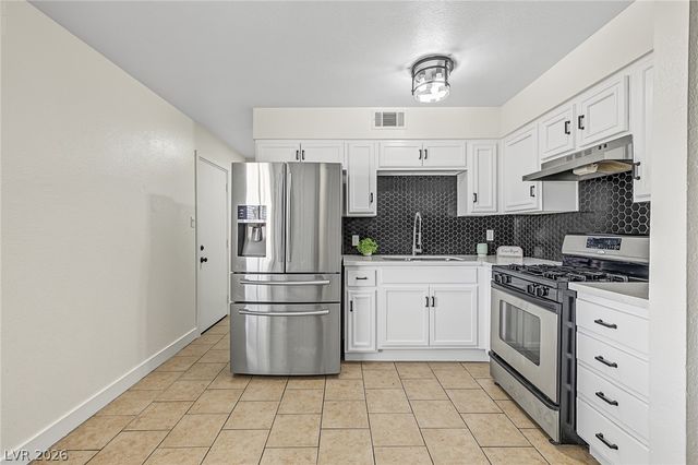 6100 Preston Circle, Las Vegas, NV 89107